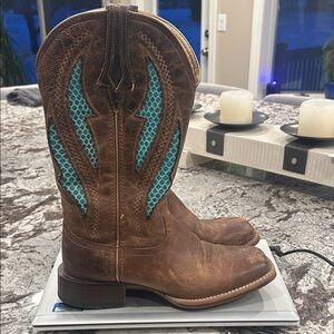 Ariat Tan and Teal Western Boots
